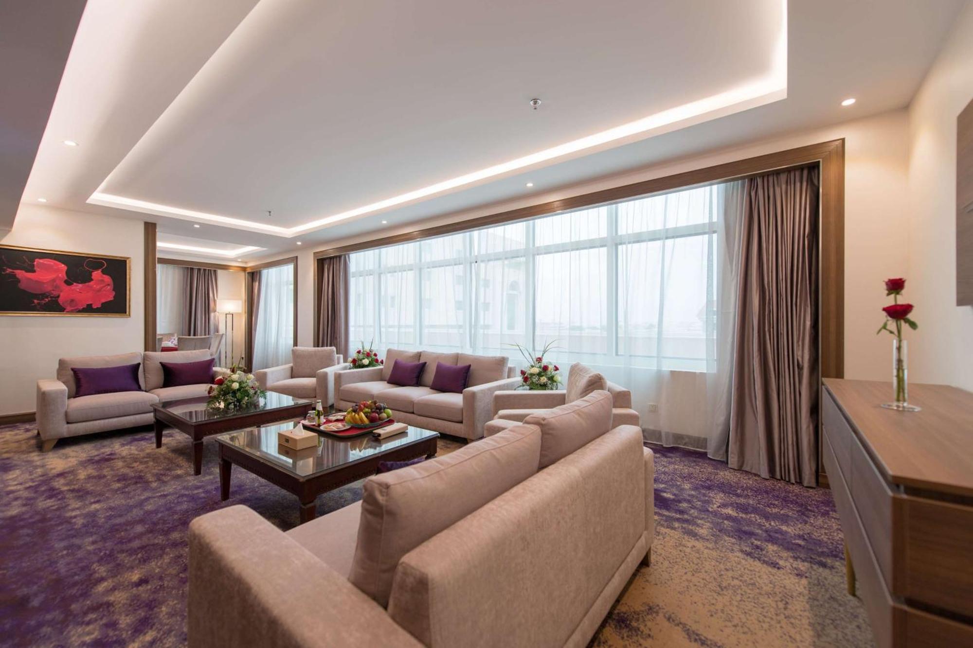 מלון Ramada By Wyndham Continental ג'דה מראה חיצוני תמונה