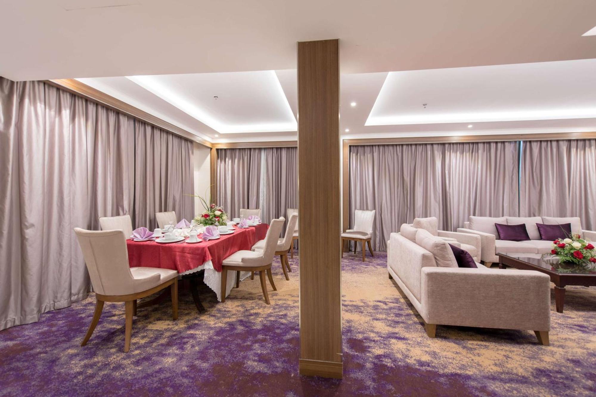 מלון Ramada By Wyndham Continental ג'דה מראה חיצוני תמונה
