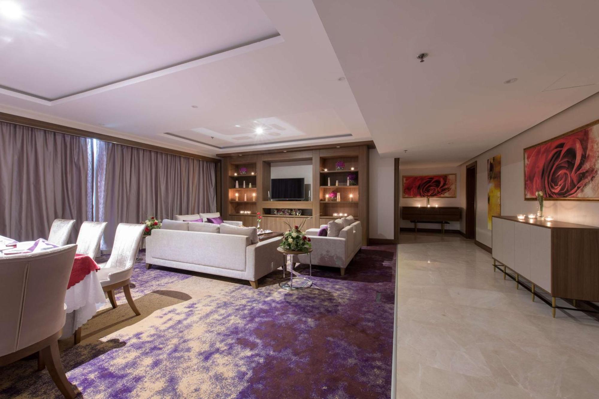 מלון Ramada By Wyndham Continental ג'דה מראה חיצוני תמונה
