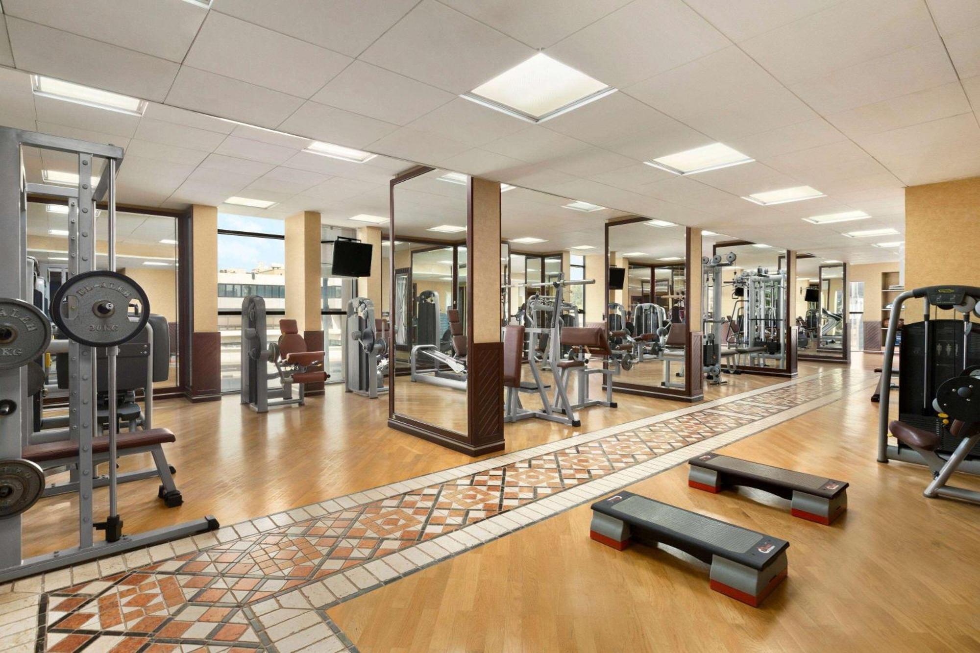 מלון Ramada By Wyndham Continental ג'דה מראה חיצוני תמונה